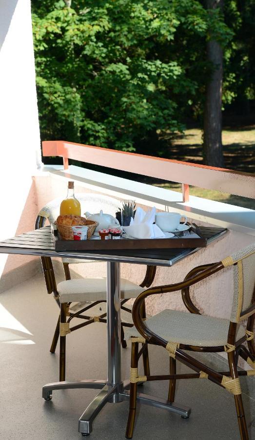 Clos St Eloi, The Originals Relais Thiers Bagian luar foto