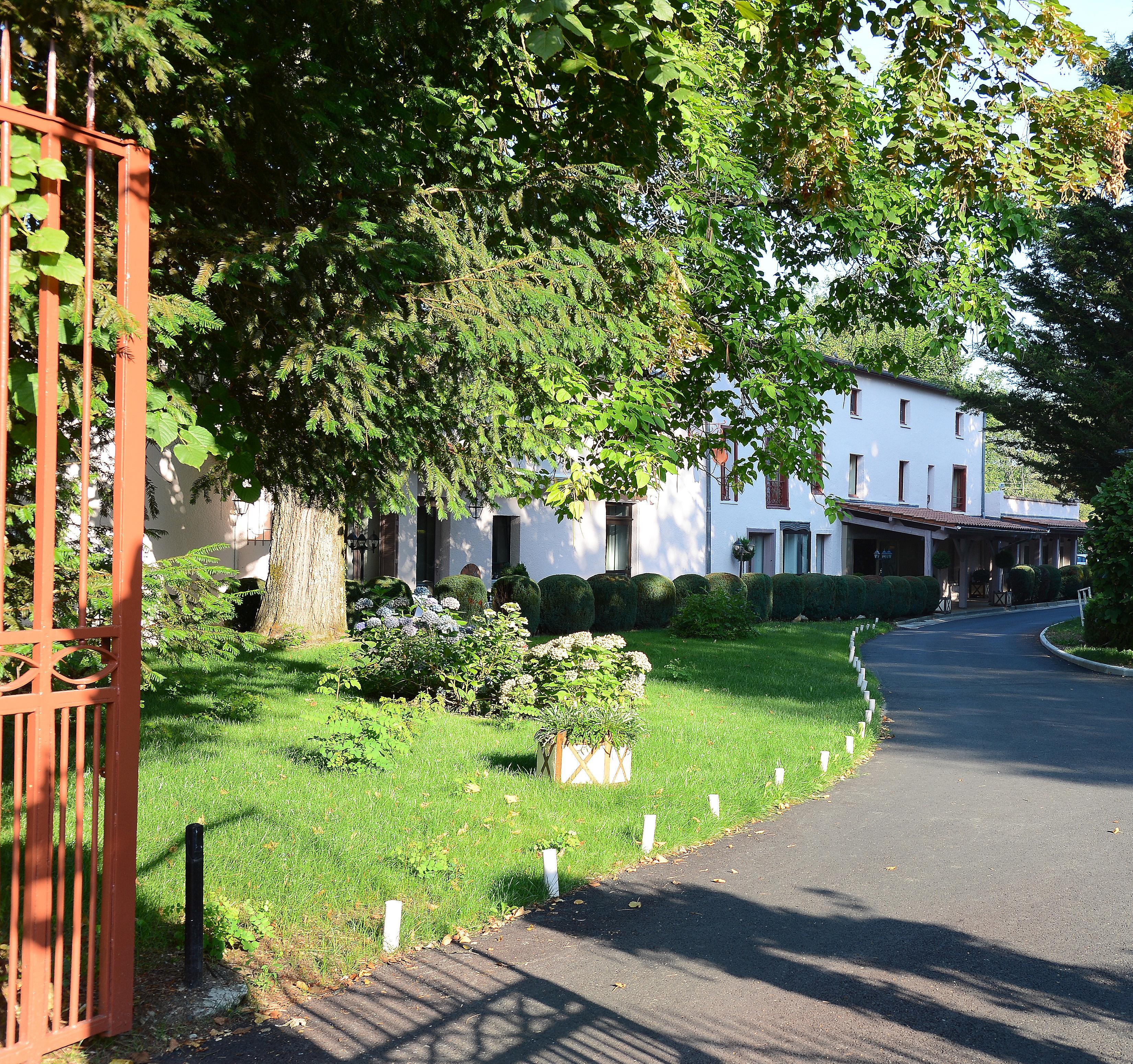 Clos St Eloi, The Originals Relais Thiers Bagian luar foto